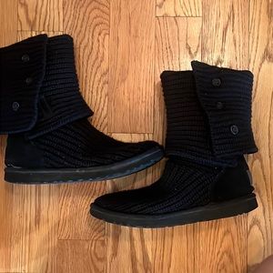 Size 8 black Ugg sweater boots